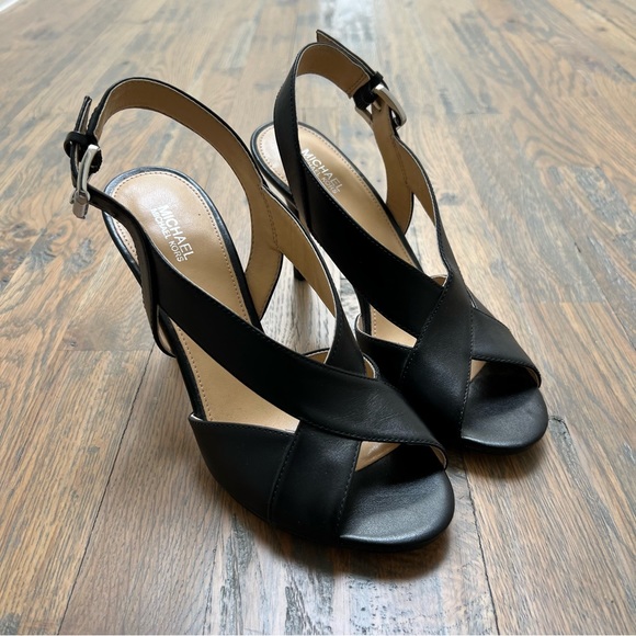 NWOT MICHAEL Michael Kors Black Heels - Picture 1 of 14